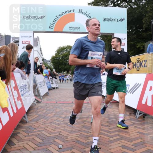 30.08.2026 - Blankeneser Heldenlauf Lena Gebhardt http://msf.ph/oto/10062273 30.08.2026 12:33:24 Ziel 4011, 4068, 4096, 4364 meine-sportfotos.de