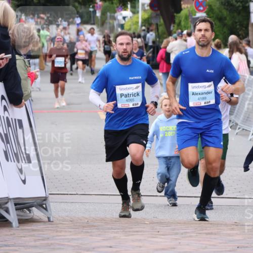 30.08.2026 - Blankeneser Heldenlauf Lena Gebhardt http://msf.ph/oto/10062299 30.08.2026 12:33:28 Ziel 4011, 4065, 4096, 4189, 4364 meine-sportfotos.de