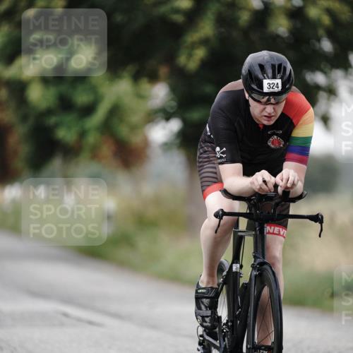 30.08.2026 - Elbe Triathlon Hamburg Michael Burmester http://msf.ph/oto/10062300 30.08.2026 08:57:40 Radfahren 270, 324, 351, 359 meine-sportfotos.de
