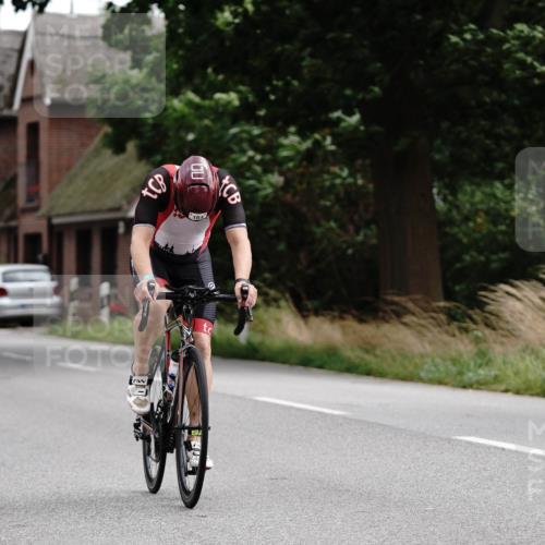 30.08.2026 - Elbe Triathlon Hamburg Michael Burmester http://msf.ph/oto/10062305 30.08.2026 14:47:50 Radfahren  meine-sportfotos.de