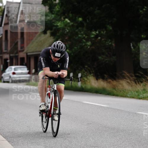 30.08.2026 - Elbe Triathlon Hamburg Michael Burmester http://msf.ph/oto/10062329 30.08.2026 14:48:27 Radfahren  meine-sportfotos.de
