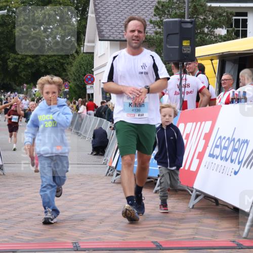 30.08.2026 - Blankeneser Heldenlauf Lena Gebhardt http://msf.ph/oto/10062341 30.08.2026 12:33:34 Ziel 4065, 4139, 4189 meine-sportfotos.de