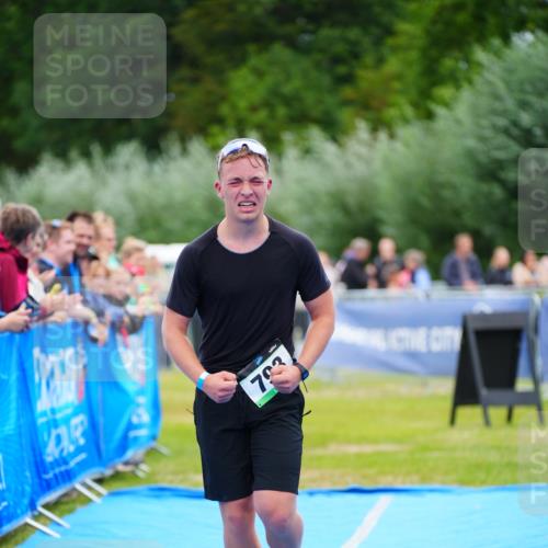 30.08.2026 - Elbe Triathlon Hamburg LAZAROV Photography http://msf.ph/oto/10062377 30.08.2026 11:48:46 Ziel 793, 1087 meine-sportfotos.de