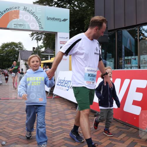 30.08.2026 - Blankeneser Heldenlauf Lena Gebhardt http://msf.ph/oto/10062393 30.08.2026 12:33:38 Ziel 4065, 4139, 4189, 4298 meine-sportfotos.de