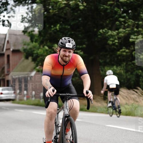 30.08.2026 - Elbe Triathlon Hamburg Michael Burmester http://msf.ph/oto/10062399 30.08.2026 14:49:59 Radfahren  meine-sportfotos.de