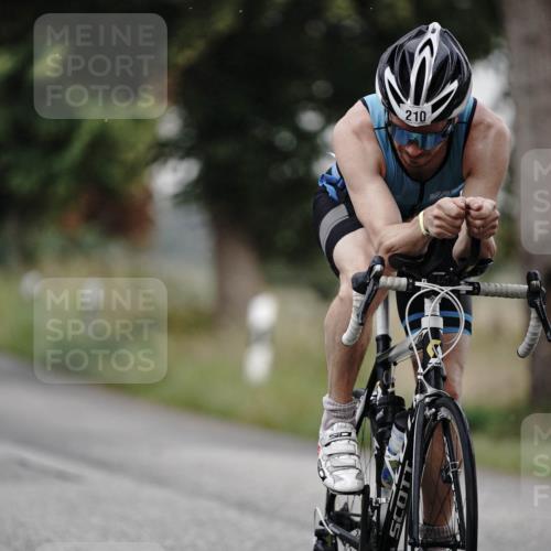 30.08.2026 - Elbe Triathlon Hamburg Michael Burmester http://msf.ph/oto/10062416 30.08.2026 08:58:30 Radfahren 181, 210, 314 meine-sportfotos.de