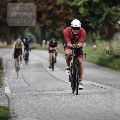 30.08.2026 - Elbe Triathlon Hamburg Michael Burmester http://msf.ph/oto/10062427 30.08.2026 08:58:35 Radfahren 181, 242, 288, 314, 360 meine-sportfotos.de