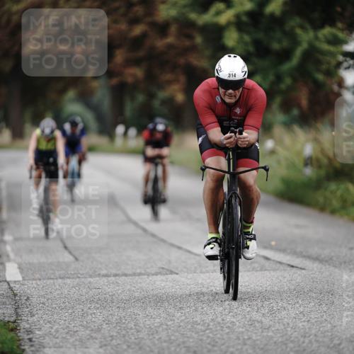 30.08.2026 - Elbe Triathlon Hamburg Michael Burmester http://msf.ph/oto/10062432 30.08.2026 08:58:35 Radfahren 181, 242, 288, 314, 360 meine-sportfotos.de