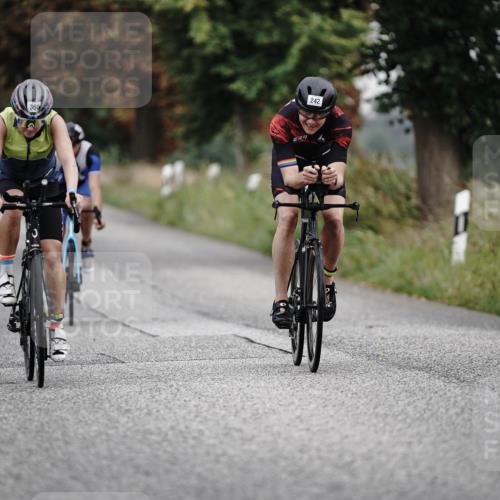 30.08.2026 - Elbe Triathlon Hamburg Michael Burmester http://msf.ph/oto/10062445 30.08.2026 08:58:37 Radfahren 242, 288, 314, 360 meine-sportfotos.de