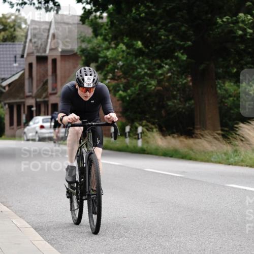30.08.2026 - Elbe Triathlon Hamburg Michael Burmester http://msf.ph/oto/10062448 30.08.2026 14:51:22 Radfahren 132, 157 meine-sportfotos.de