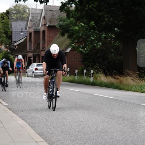 30.08.2026 - Elbe Triathlon Hamburg Michael Burmester http://msf.ph/oto/10062467 30.08.2026 14:51:42 Radfahren 135, 173 meine-sportfotos.de
