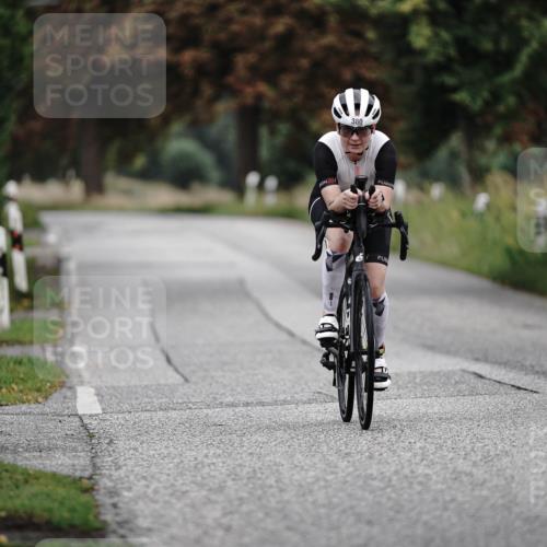 30.08.2026 - Elbe Triathlon Hamburg Michael Burmester http://msf.ph/oto/10062497 30.08.2026 08:58:59 Radfahren 260, 287, 380 meine-sportfotos.de
