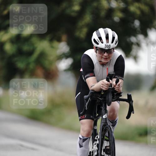 30.08.2026 - Elbe Triathlon Hamburg Michael Burmester http://msf.ph/oto/10062504 30.08.2026 08:59:01 Radfahren 287, 380 meine-sportfotos.de