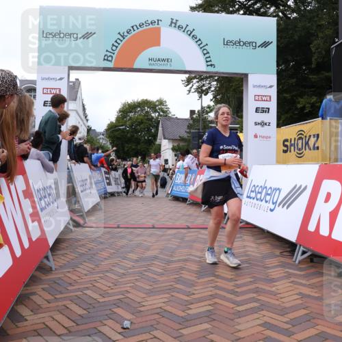 30.08.2026 - Blankeneser Heldenlauf Lena Gebhardt http://msf.ph/oto/10062512 30.08.2026 12:33:47 Ziel 2117, 2125, 4122, 4298, 4488 meine-sportfotos.de