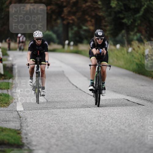 30.08.2026 - Elbe Triathlon Hamburg Michael Burmester http://msf.ph/oto/10062519 30.08.2026 09:00:18 Radfahren 253, 321, 375, 383 meine-sportfotos.de