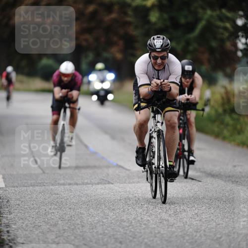 30.08.2026 - Elbe Triathlon Hamburg Michael Burmester http://msf.ph/oto/10062536 30.08.2026 09:00:28 Radfahren 273, 302, 385 meine-sportfotos.de