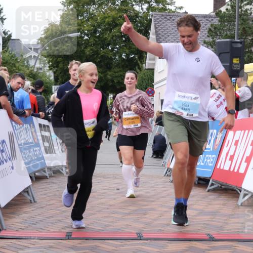 30.08.2026 - Blankeneser Heldenlauf Lena Gebhardt http://msf.ph/oto/10062539 30.08.2026 12:33:50 Ziel 2117, 2125, 4122, 4488 meine-sportfotos.de
