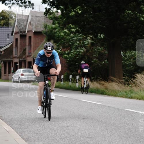 30.08.2026 - Elbe Triathlon Hamburg Michael Burmester http://msf.ph/oto/10062542 30.08.2026 14:52:44 Radfahren 145 meine-sportfotos.de