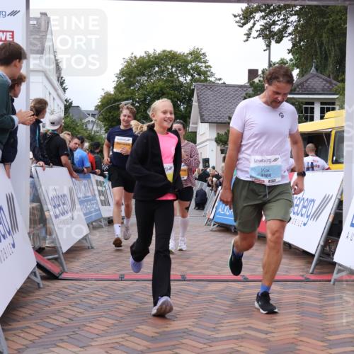 30.08.2026 - Blankeneser Heldenlauf Lena Gebhardt http://msf.ph/oto/10062548 30.08.2026 12:33:50 Ziel 2117, 2125, 4122, 4488 meine-sportfotos.de
