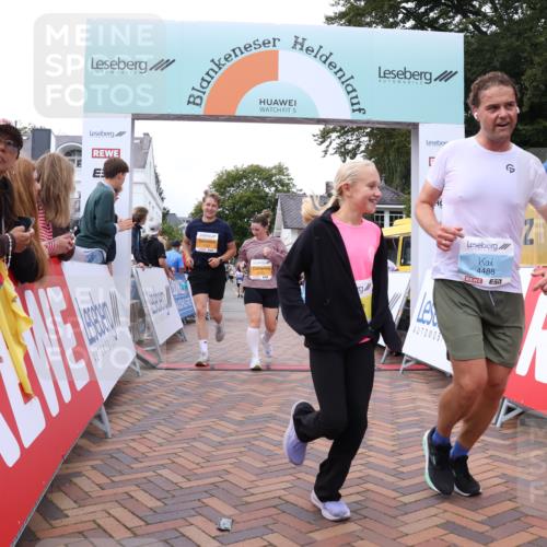 30.08.2026 - Blankeneser Heldenlauf Lena Gebhardt http://msf.ph/oto/10062565 30.08.2026 12:33:51 Ziel 2117, 2125, 4040, 4122, 4488 meine-sportfotos.de