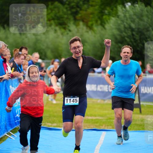 30.08.2026 - Elbe Triathlon Hamburg LAZAROV Photography http://msf.ph/oto/10062578 30.08.2026 11:49:29 Ziel 1145, 1252, 1363 meine-sportfotos.de