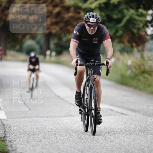 30.08.2026 - Elbe Triathlon Hamburg Michael Burmester http://msf.ph/oto/10062591 30.08.2026 09:00:53 Radfahren 297, 343, 384, 393 meine-sportfotos.de