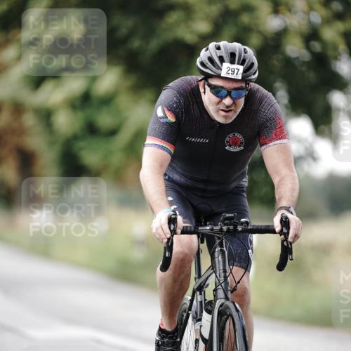 30.08.2026 - Elbe Triathlon Hamburg Michael Burmester http://msf.ph/oto/10062597 30.08.2026 09:00:54 Radfahren 297, 343, 384 meine-sportfotos.de