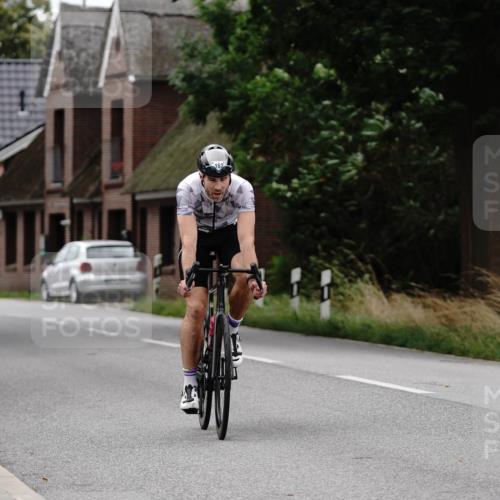 30.08.2026 - Elbe Triathlon Hamburg Michael Burmester http://msf.ph/oto/10062627 30.08.2026 14:54:25 Radfahren 155 meine-sportfotos.de