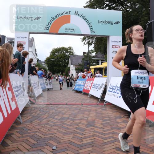 30.08.2026 - Blankeneser Heldenlauf Lena Gebhardt http://msf.ph/oto/10062634 30.08.2026 12:33:56 Ziel 2125, 4040, 4488 meine-sportfotos.de