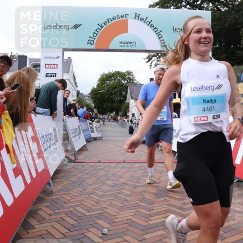 30.08.2026 - Blankeneser Heldenlauf Lena Gebhardt http://msf.ph/oto/10062693 30.08.2026 12:34:08 Ziel 2839, 4365, 4429, 4460, 4461 meine-sportfotos.de