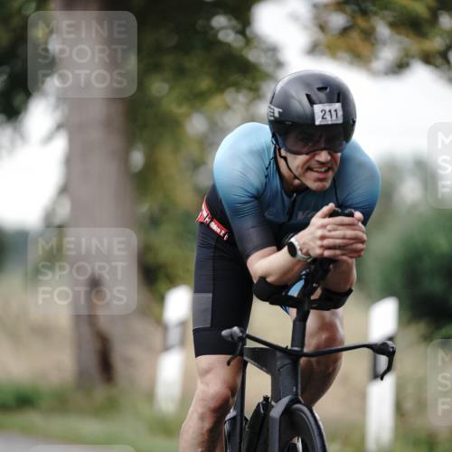 30.08.2026 - Elbe Triathlon Hamburg Michael Burmester http://msf.ph/oto/10062697 30.08.2026 09:01:44 Radfahren 211, 376, 379, 386 meine-sportfotos.de