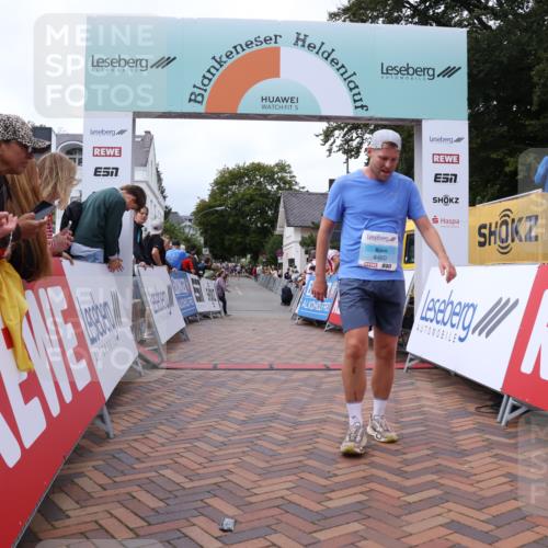 30.08.2026 - Blankeneser Heldenlauf Lena Gebhardt http://msf.ph/oto/10062700 30.08.2026 12:34:09 Ziel 2839, 4365, 4429, 4460, 4461 meine-sportfotos.de