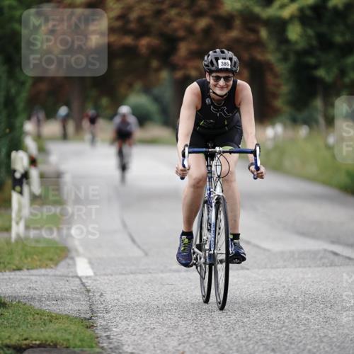 30.08.2026 - Elbe Triathlon Hamburg Michael Burmester http://msf.ph/oto/10062708 30.08.2026 09:01:46 Radfahren 211, 329, 376, 386 meine-sportfotos.de