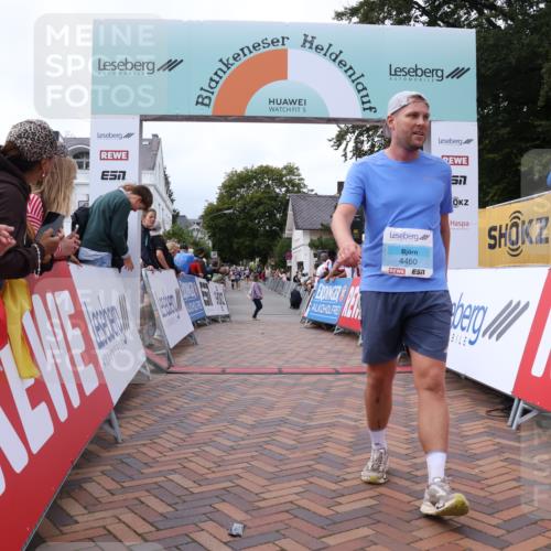 30.08.2026 - Blankeneser Heldenlauf Lena Gebhardt http://msf.ph/oto/10062709 30.08.2026 12:34:09 Ziel 2839, 4365, 4429, 4460, 4461 meine-sportfotos.de