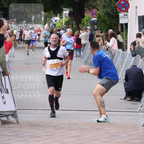 30.08.2026 - Blankeneser Heldenlauf Lena Gebhardt http://msf.ph/oto/10062723 30.08.2026 12:34:20 Ziel  meine-sportfotos.de