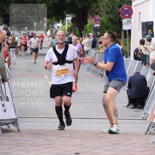 30.08.2026 - Blankeneser Heldenlauf Lena Gebhardt http://msf.ph/oto/10062732 30.08.2026 12:34:21 Ziel  meine-sportfotos.de