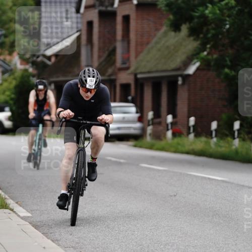 30.08.2026 - Elbe Triathlon Hamburg Michael Burmester http://msf.ph/oto/10062748 30.08.2026 14:56:03 Radfahren 170, 177 meine-sportfotos.de
