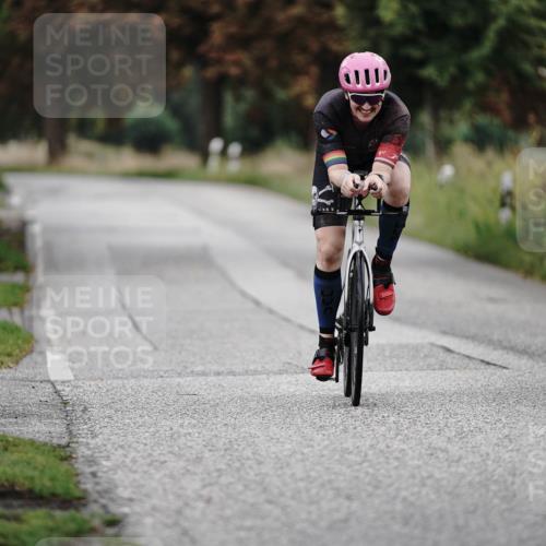 30.08.2026 - Elbe Triathlon Hamburg Michael Burmester http://msf.ph/oto/10062756 30.08.2026 09:02:01 Radfahren 281, 319 meine-sportfotos.de