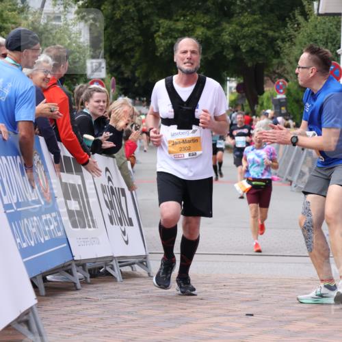 30.08.2026 - Blankeneser Heldenlauf Lena Gebhardt http://msf.ph/oto/10062758 30.08.2026 12:34:24 Ziel 2302, 2561 meine-sportfotos.de