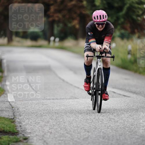 30.08.2026 - Elbe Triathlon Hamburg Michael Burmester http://msf.ph/oto/10062760 30.08.2026 09:02:01 Radfahren 281, 319 meine-sportfotos.de