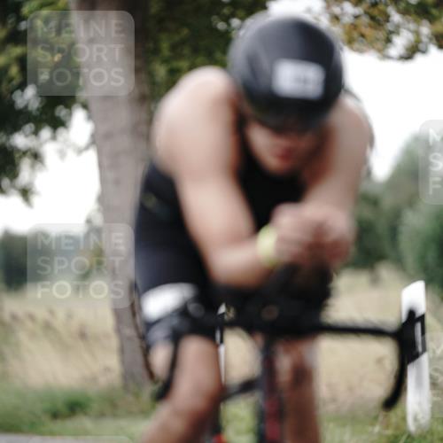 30.08.2026 - Elbe Triathlon Hamburg Michael Burmester http://msf.ph/oto/10062768 30.08.2026 09:02:27 Radfahren 180, 194, 195, 205 meine-sportfotos.de
