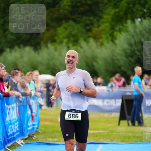 30.08.2026 - Elbe Triathlon Hamburg LAZAROV Photography http://msf.ph/oto/10062858 30.08.2026 11:50:38 Ziel 686, 958 meine-sportfotos.de