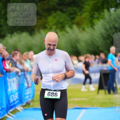 30.08.2026 - Elbe Triathlon Hamburg LAZAROV Photography http://msf.ph/oto/10062865 30.08.2026 11:50:39 Ziel 686, 958 meine-sportfotos.de