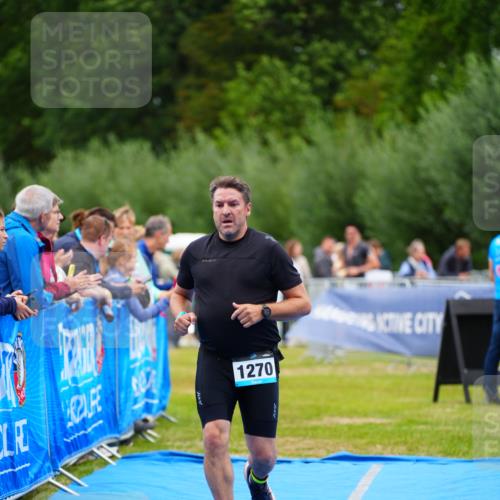 30.08.2026 - Elbe Triathlon Hamburg LAZAROV Photography http://msf.ph/oto/10062868 30.08.2026 11:50:51 Ziel 1270 meine-sportfotos.de