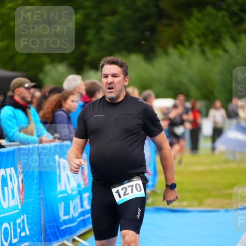 30.08.2026 - Elbe Triathlon Hamburg LAZAROV Photography http://msf.ph/oto/10062879 30.08.2026 11:50:53 Ziel 1270 meine-sportfotos.de