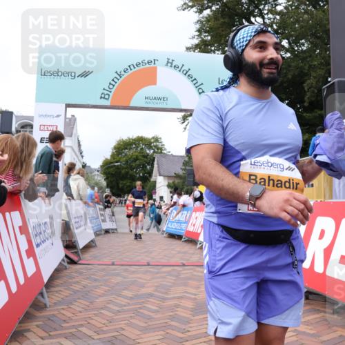 30.08.2026 - Blankeneser Heldenlauf Lena Gebhardt http://msf.ph/oto/10062923 30.08.2026 12:34:48 Ziel 2311, 2371, 2372, 2628, 2844, 2901, 4435 meine-sportfotos.de