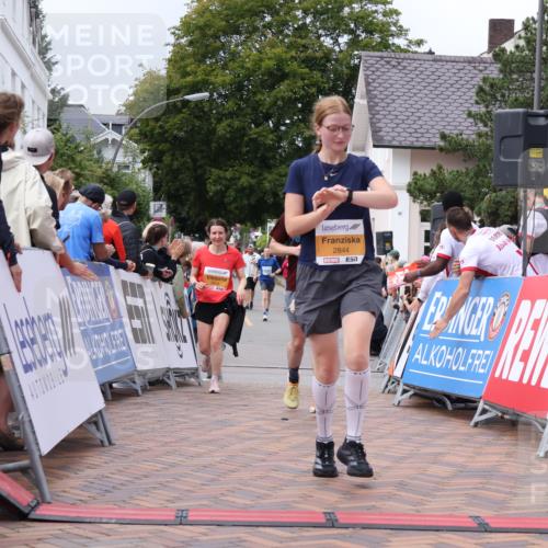 30.08.2026 - Blankeneser Heldenlauf Lena Gebhardt http://msf.ph/oto/10062926 30.08.2026 12:34:49 Ziel 2311, 2371, 2372, 2628, 2844, 2901, 4435 meine-sportfotos.de