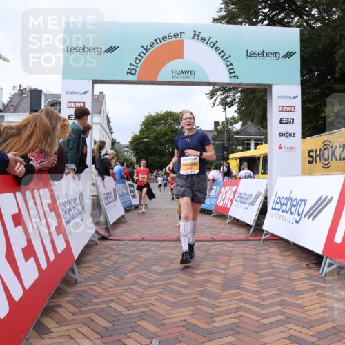 30.08.2026 - Blankeneser Heldenlauf Lena Gebhardt http://msf.ph/oto/10062934 30.08.2026 12:34:50 Ziel 2311, 2371, 2372, 2628, 2844, 2901, 4435 meine-sportfotos.de