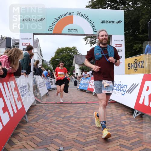 30.08.2026 - Blankeneser Heldenlauf Lena Gebhardt http://msf.ph/oto/10062948 30.08.2026 12:34:52 Ziel 2311, 2628, 2844, 2901, 4435 meine-sportfotos.de