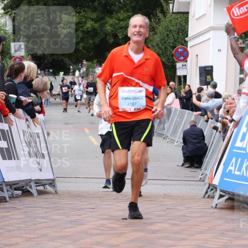 30.08.2026 - Blankeneser Heldenlauf Lena Gebhardt http://msf.ph/oto/10062966 30.08.2026 12:34:56 Ziel 2628, 2844, 4187, 4191, 4435 meine-sportfotos.de